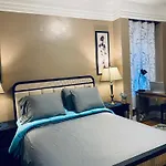 Nyc Cozy Room